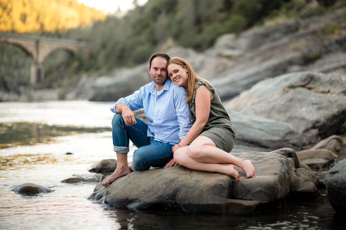Engagement Photo Locations at Auburn SRA - shoreline