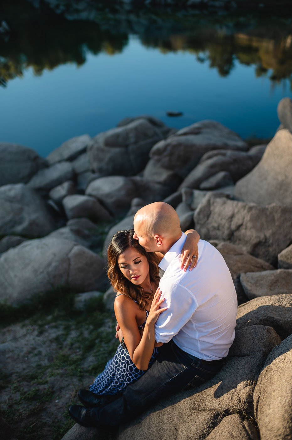 Engagement Photo Locations at Folsom Lake - near the water